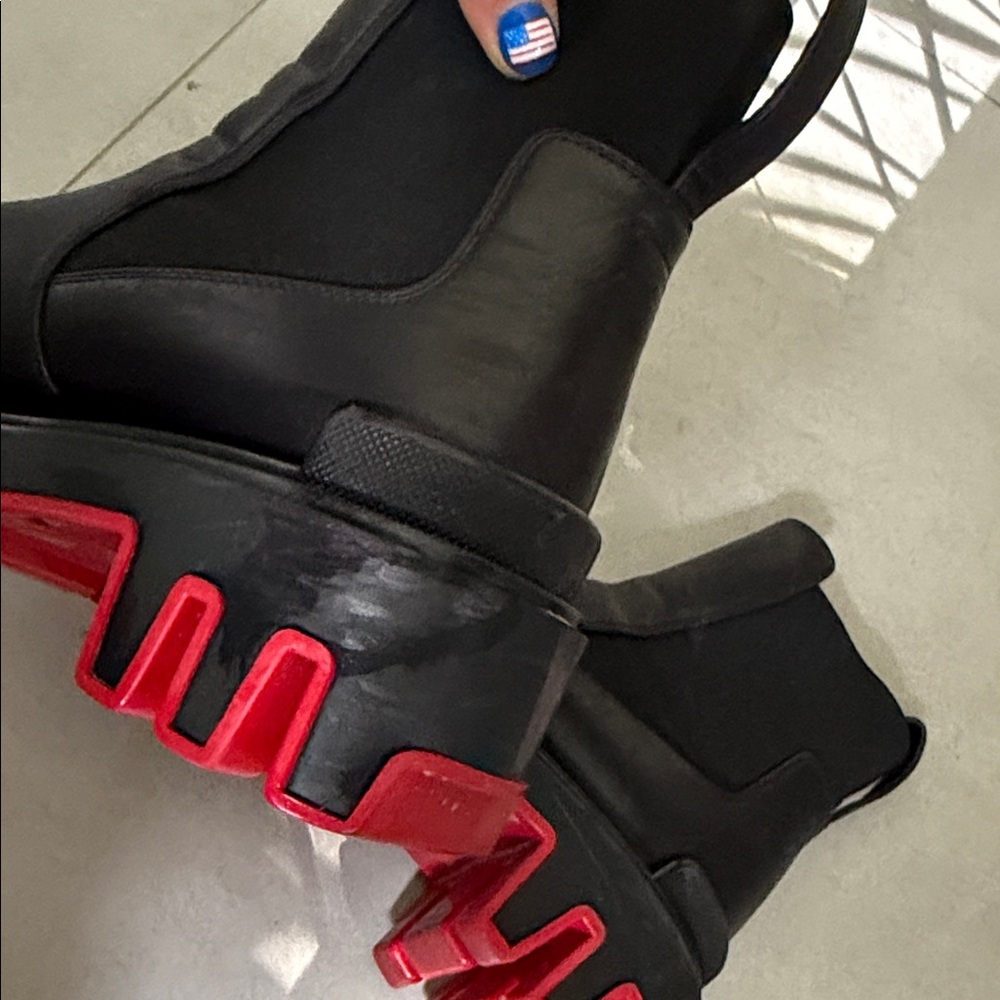 Christian Louboutin dune woman’s Booties - Picture 7 of 12